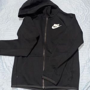 Nike Tech Fleece boys size medium